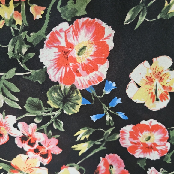 CUPIO Bold Floral Off-Shoulder Top - Picture 4 of 6